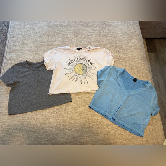 Crop top bundle - Picture 1 of 6